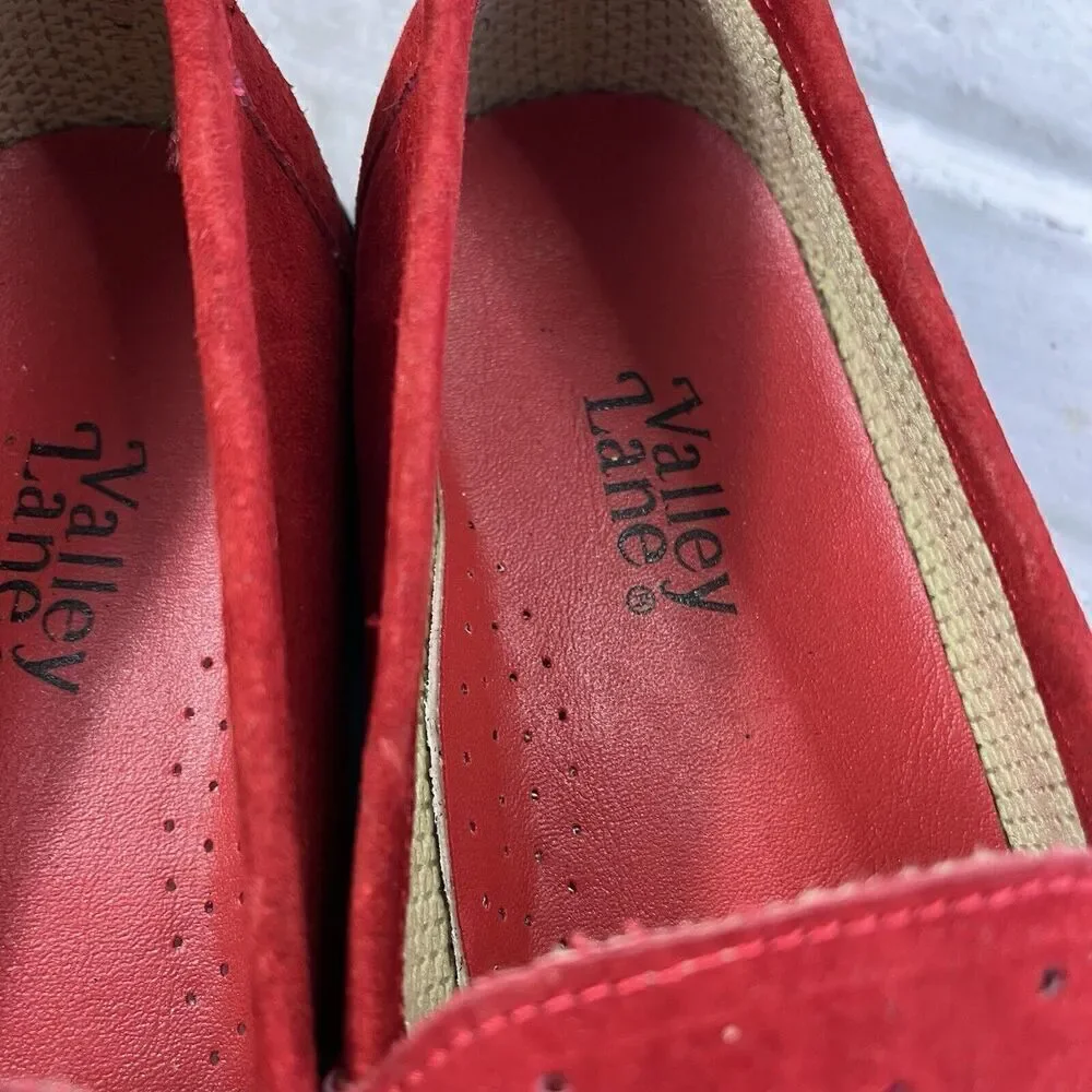 Valley Lane Women's Size 7 Red Suede Leather Perforated Moccasin Loafers Vintage